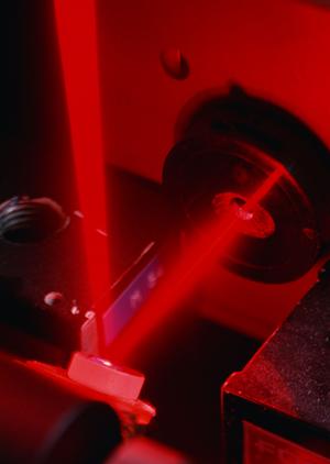 パイプ曲げ作業を手掛けています